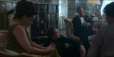 THE_CROWN_-_E3X01_OLDING_191.jpg