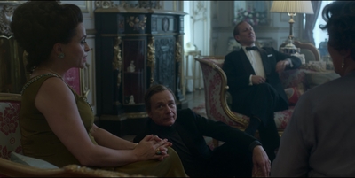 THE_CROWN_-_E3X01_OLDING_197.jpg