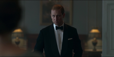 THE_CROWN_-_E3X01_OLDING_234.jpg