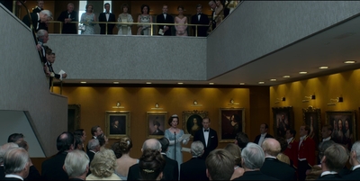 THE_CROWN_-_E3X01_OLDING_242.jpg