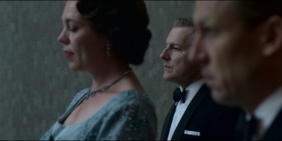 THE_CROWN_-_E3X01_OLDING_259.jpg