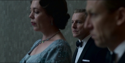 THE_CROWN_-_E3X01_OLDING_263.jpg