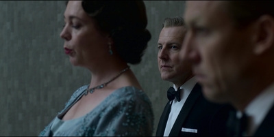 THE_CROWN_-_E3X01_OLDING_268.jpg