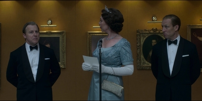 THE_CROWN_-_E3X01_OLDING_297.jpg