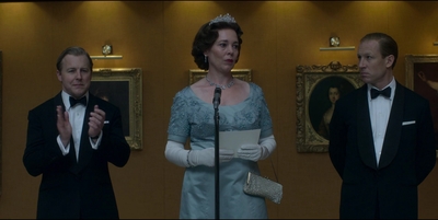 THE_CROWN_-_E3X01_OLDING_300.jpg