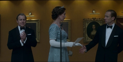 THE_CROWN_-_E3X01_OLDING_303.jpg