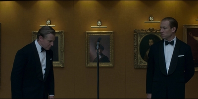 THE_CROWN_-_E3X01_OLDING_311.jpg