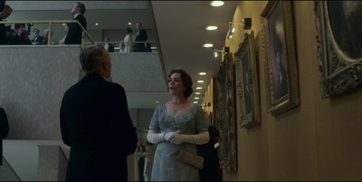THE_CROWN_-_E3X01_OLDING_316.jpg