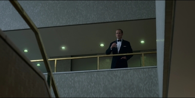 THE_CROWN_-_E3X01_OLDING_320.jpg