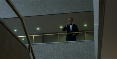 THE_CROWN_-_E3X01_OLDING_321.jpg