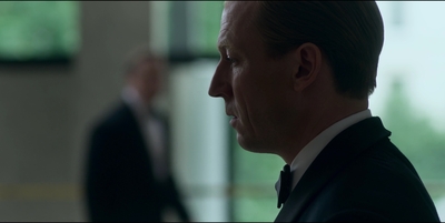 THE_CROWN_-_E3X01_OLDING_332.jpg