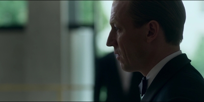 THE_CROWN_-_E3X01_OLDING_333.jpg