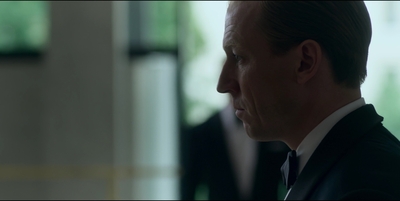 THE_CROWN_-_E3X01_OLDING_334.jpg
