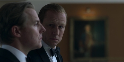 THE_CROWN_-_E3X01_OLDING_348.jpg