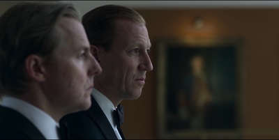 THE_CROWN_-_E3X01_OLDING_364.jpg