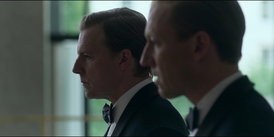THE_CROWN_-_E3X01_OLDING_368.jpg
