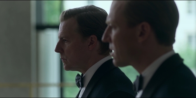 THE_CROWN_-_E3X01_OLDING_372.jpg