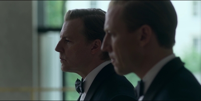 THE_CROWN_-_E3X01_OLDING_378.jpg