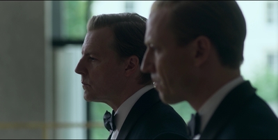 THE_CROWN_-_E3X01_OLDING_379.jpg