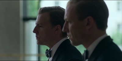 THE_CROWN_-_E3X01_OLDING_380.jpg