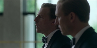 THE_CROWN_-_E3X01_OLDING_397.jpg