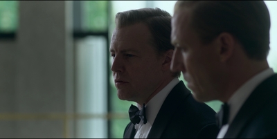 THE_CROWN_-_E3X01_OLDING_401.jpg