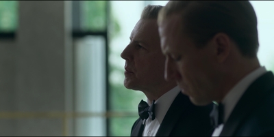 THE_CROWN_-_E3X01_OLDING_413.jpg
