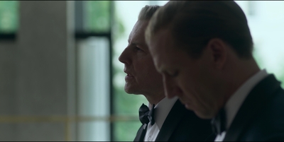 THE_CROWN_-_E3X01_OLDING_415.jpg