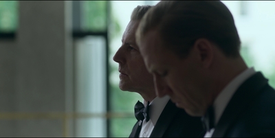 THE_CROWN_-_E3X01_OLDING_416.jpg
