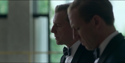 THE_CROWN_-_E3X01_OLDING_418.jpg
