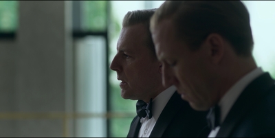 THE_CROWN_-_E3X01_OLDING_421.jpg