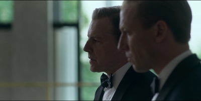 THE_CROWN_-_E3X01_OLDING_423.jpg
