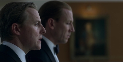 THE_CROWN_-_E3X01_OLDING_433.jpg