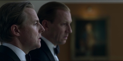 THE_CROWN_-_E3X01_OLDING_445.jpg