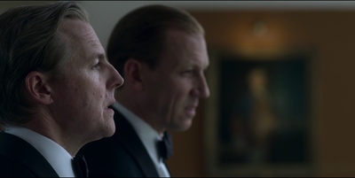 THE_CROWN_-_E3X01_OLDING_450.jpg