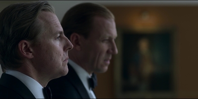 THE_CROWN_-_E3X01_OLDING_452.jpg