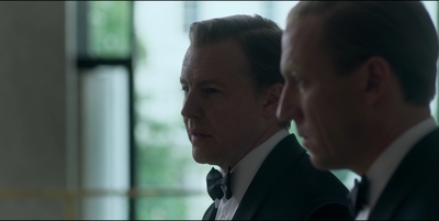 THE_CROWN_-_E3X01_OLDING_467.jpg