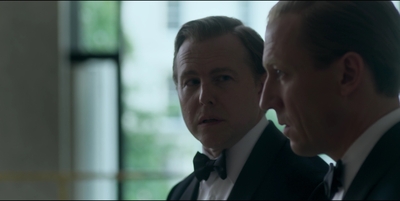 THE_CROWN_-_E3X01_OLDING_469.jpg