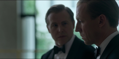 THE_CROWN_-_E3X01_OLDING_473.jpg