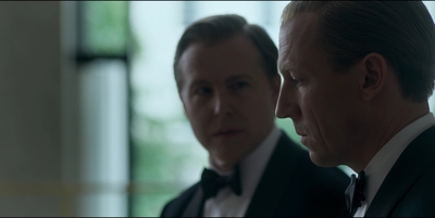 THE_CROWN_-_E3X01_OLDING_475.jpg