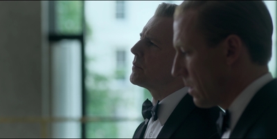 THE_CROWN_-_E3X01_OLDING_481.jpg