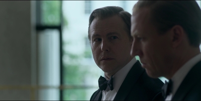 THE_CROWN_-_E3X01_OLDING_507.jpg
