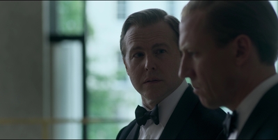 THE_CROWN_-_E3X01_OLDING_509.jpg