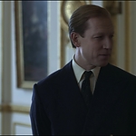 THE_CROWN_-_E3X01_OLDING_067.jpg