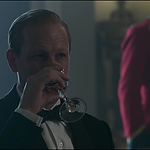 THE_CROWN_-_E3X01_OLDING_152.jpg