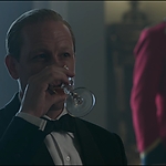 THE_CROWN_-_E3X01_OLDING_154.jpg