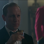 THE_CROWN_-_E3X01_OLDING_155.jpg