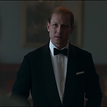 THE_CROWN_-_E3X01_OLDING_227.jpg