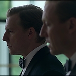 THE_CROWN_-_E3X01_OLDING_367.jpg