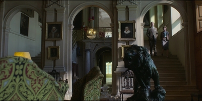 THE_CROWN_-_E3X02_MARGARETOLOGY_030.jpg